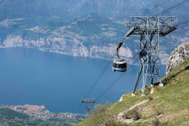 Apartament Luna Wifi Free - Malcesine Eksteriør billede