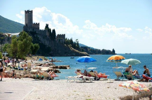 Apartament Luna Wifi Free - Malcesine Eksteriør billede