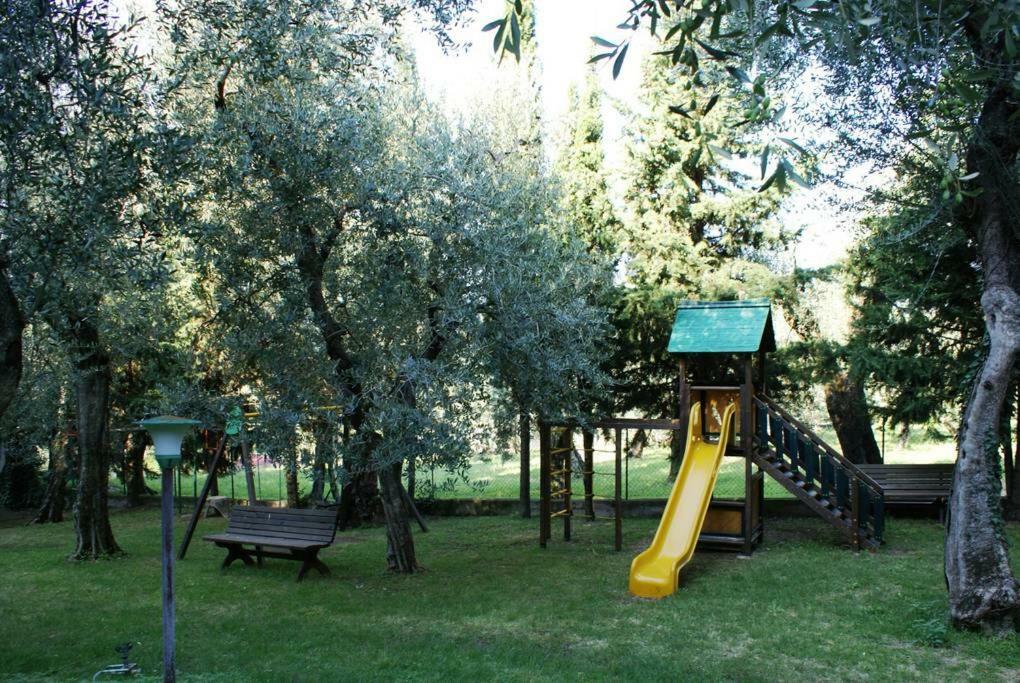 Apartament Luna Wifi Free - Malcesine Eksteriør billede