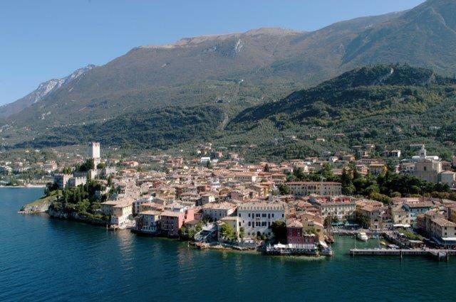 Apartament Luna Wifi Free - Malcesine Eksteriør billede