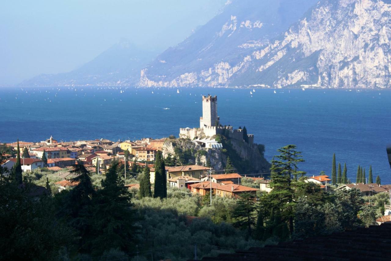 Apartament Luna Wifi Free - Malcesine Eksteriør billede