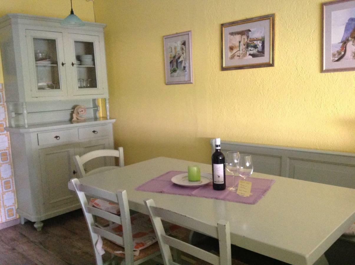 Apartament Luna Wifi Free - Malcesine Eksteriør billede